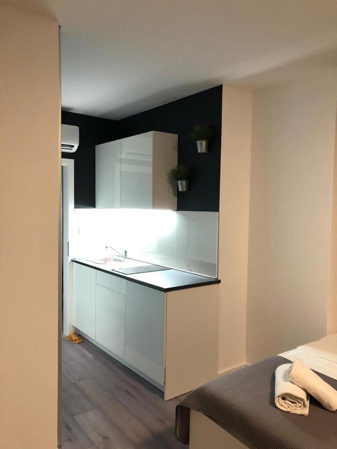 Apartment Zagreb Jacuzzi Екстер'єр фото