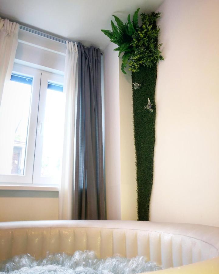 Apartment Zagreb Jacuzzi Екстер'єр фото