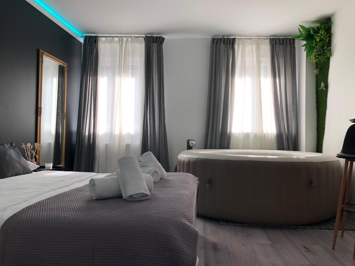 Apartment Zagreb Jacuzzi Екстер'єр фото